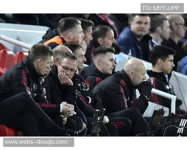 奥斯与布雷达激战正酣比分悬念引人关注的精彩对决